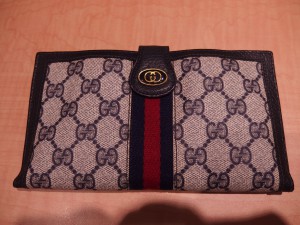 関内伊勢佐木町の大吉です。オールドグッチ(OLD GUCCI)をお買取りいたしました。