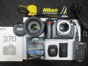 NIKONのカメラ　セットで高額買取、大吉稲毛店です