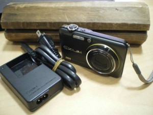 CASIO EXILIM EX-FC100 910万画素 ブラック