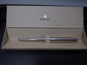 大吉鶴見店はROLEXのノベルティ、ボールペンをお買取り致しました。