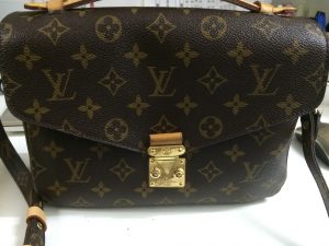 Louis Vuitton ルイヴィトン モノグラム ポシェットメティス