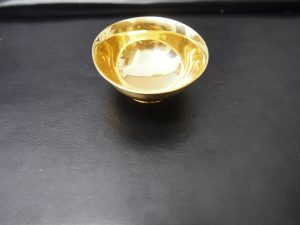 純金の金杯をお買取り致しました大吉鶴見店です。