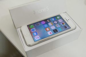 iPhone5 16GB ソフトバンク MD298JA 箱 附属 付