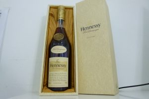 Hennessy VSOP ヘネシー　700ml　40度 (1)