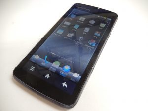 AQUOS PHONEをお買取り致しました大吉鶴見店です。