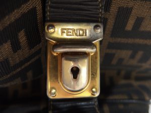 FENDIを売るなら横浜市中区の買取専門店 大吉 カトレヤプラザ伊勢佐木店。