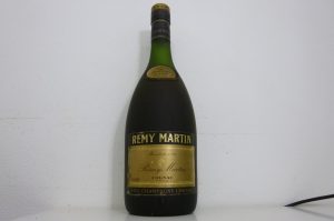 remy-martin-%e3%83%ac%e3%83%9f%e3%83%bc%e3%83%9e%e3%83%ab%e3%82%bf%e3%83%b3-vsop-700ml-40%e5%ba%a6