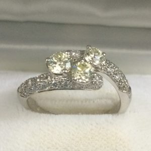 Pt900 プラチナリング 0.77ct+0.38ct ダイヤモンド