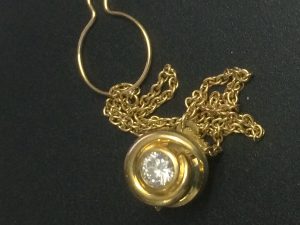 0.4ct ダイヤモンド付き 18金 タイピン