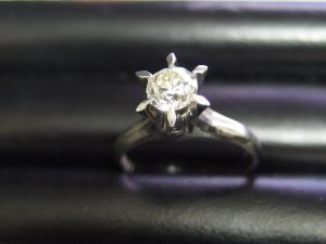 0.7ct ダイヤモンド リング