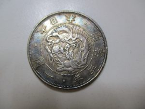 大吉 武蔵小金井店 古銭 旧1円銀貨の画像です。