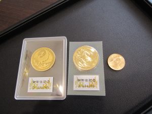 御即位記念　10万金貨　買取