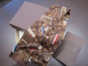 LV　モノグラム　バンドー トランクスお買取致します。