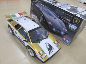 タミヤ　110　ランボルギーニカウンタック　LP500S　完成品　メカ済み