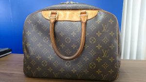 LV　トゥルーヴィルのお買取をさせて頂きました。大吉八戸店です。