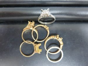 貴金属プラチナ・金のリングをお買取りさせて頂きました。