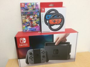 ニンテンドースイッチ + マリオカート8デラックス + ハンドルアタッチメント