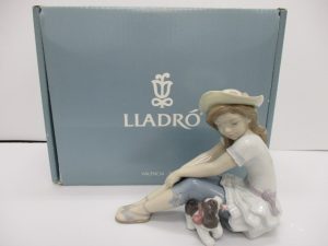 LLADRO買取。生駒駅すぐの買取専門店大吉グリーンヒルいこま店でお買取させて頂きましたLLADROの画像です。