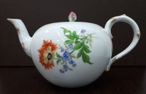 MEISSEN　マイセン　ティーポットを買い取りました、大吉聖蹟桜ヶ丘オーパ店にお任せください