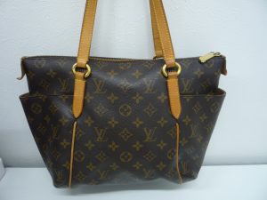 LV ルイヴィトン バッグ 売る 大分