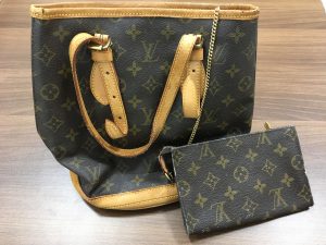 LV　モノグラム　プチバケット　M42238　ベタ発生しやすい