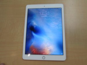 au iPad Air2 Wi-Fi+Cellular 16GB ゴールド