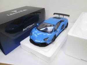 AUTO art 118 LB-WORKS ランボルギーニ アベンタドール メタリックスカイブルー