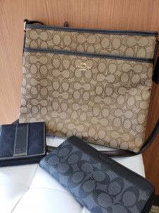 COACH　コーチ　バック　財布　買取致します。