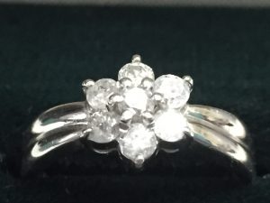 Pt900 リング 0.50ct 7石 外観