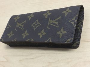 LV ルイヴィトン モノグラム エテュイ・リュネット・サープル メガネケース M62962 MI0936