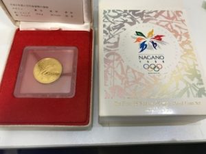 長野オリンピック1万円金貨を売るならアルプラザ堅田店へお持ち下さい＼(^o^)／