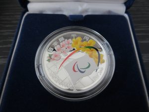 東京2020　パラリンピック競技大会記念　1000円銀貨