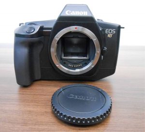 CANON キャノン EOS RT カメラ