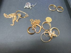 金やプラチナなど貴金属の買取なら日置市の買取専門店 大吉タイヨーグラード伊集院店！