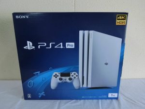 SONY PS4 Pro CUH-7200B 1TB グレイシャーホワイト本体