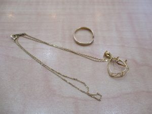 18金のリングをお買取いたしました！切れていても石が外れていても大丈夫です！買取専門店大吉松江店