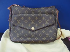 LV モノグラム マビオン M41679