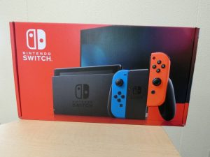 任天堂・ニンテンドースイッチ新モデル ネオンブルー・ネオンレッド本体　新品・未開封品