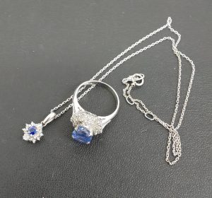 流行が去ってしまった【貴金属】の買取は 香芝市の買取専門店大吉 奈良エコールマミ店へ!!