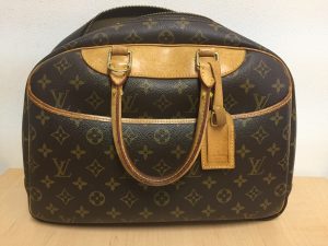 Louis Vuitton ルイヴィトン モノグラム ドーヴィル ボストンバッグ 型崩れ