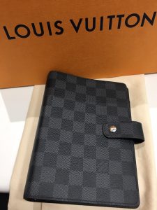 LOUIS VUITTON　ルイヴィトン　千種　千種区買取　アジェンダMM買取　ルイヴィトン買取　LOUIS VUITTON買取　ヴィトン買取　ルイヴィトンダミエ買取　ルイヴィトン手帳カバー買取　LOUIS VUITTON手帳カバー買取　ヴィトン手帳カバー買取　ヴィトンダミエグラフィット買取　ヴィトン名古屋買取　ヴィトン昭和区買取　ヴィトン東区買取