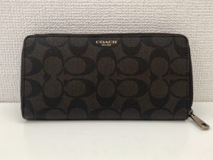 COACHをお売りいただきました！買取専門店大吉　西友長浜楽市店です。