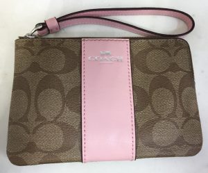 ☆COACH☆のポーチをお買取りしました。買取専門店大吉草加店です！