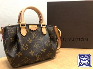 LOUIS VUITTON ナノ・テュレン