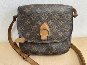 ルイヴィトン Louis Vuitton モノグラム サンクルー 劣化大