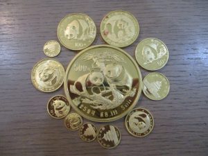 大吉 武蔵小金井店 パンダ金貨大量の画像です