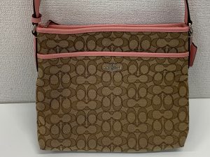 COACH(コーチ）のトートバッグもお買取しております。買取専門店大吉 西友長浜楽市店へどうぞ♪