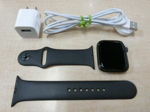 Apple Watch・アップルウォッチ・シリーズ5・MWVF2A・44mm・GPS・アルミニウム・スポーツバンド・スペースグレイ