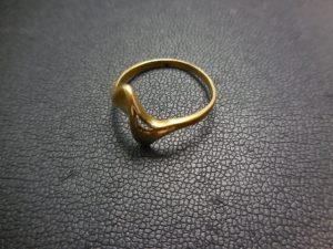 201102金の指輪のお買取りは、大吉大橋店へ。