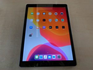 au版・Apple iPad Pro 12.9インチ・A1652(ML2I2JA)・Wi-Fi+Cellular・スペースグレイ・第一世代